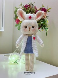 pattern-nurses-bunny-amigurumi-337x450.jpeg