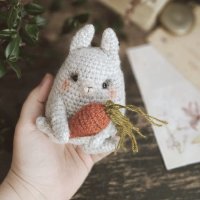 Bunny with carrot - petit cutie toys.jpg