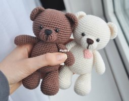 EmSaCrochet-FrankietheTeddyBear.jpg