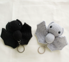 denevér kulcstartó.PNG