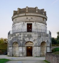 Theodoric_(Ravenna)_-_Exterior.jpg