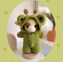 zsiráf béka pizsamában.PNG