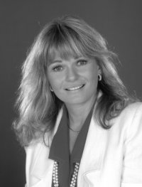 Valerie Perrine.jpg