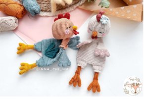 Hen_and_Rooster_Snuggles.jpg