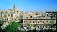 320px-Cathedral_and_Archivo_de_Indias_-_Seville.jpg