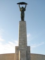 768px-Statue_of_Liberty_(Budapest).jpg