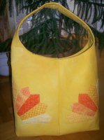 Sárga táska.jpg