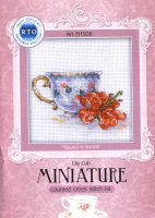 Miniature Lily cup-counted cross stitch kit 9.jpg