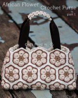 african-flower-crochet-purse-3.jpg