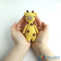 Mini-Giraffe-Pattern-Nederlands-LittleBearCrochets.jpg