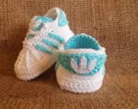 ff698ad8ef1c3d35126a6331acd3acd6--crochet-newborn-booties-crochet-shoes-baby.jpg