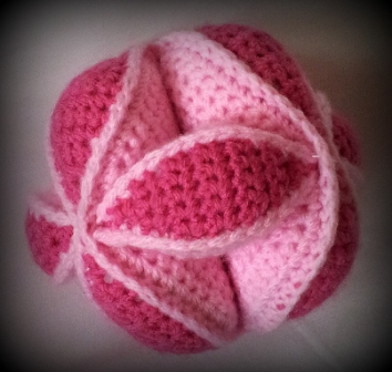 Amish-Puzzle-Ball-11.jpg