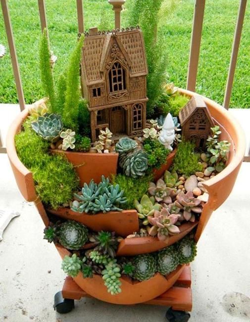 broken-pot-fairy-garden-pinterest-10.jpg