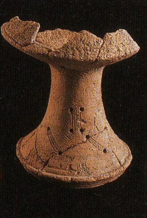 late-yayoi-pottery-from-tomb-no-2-donohara-iseki-tottori-pref.jpg