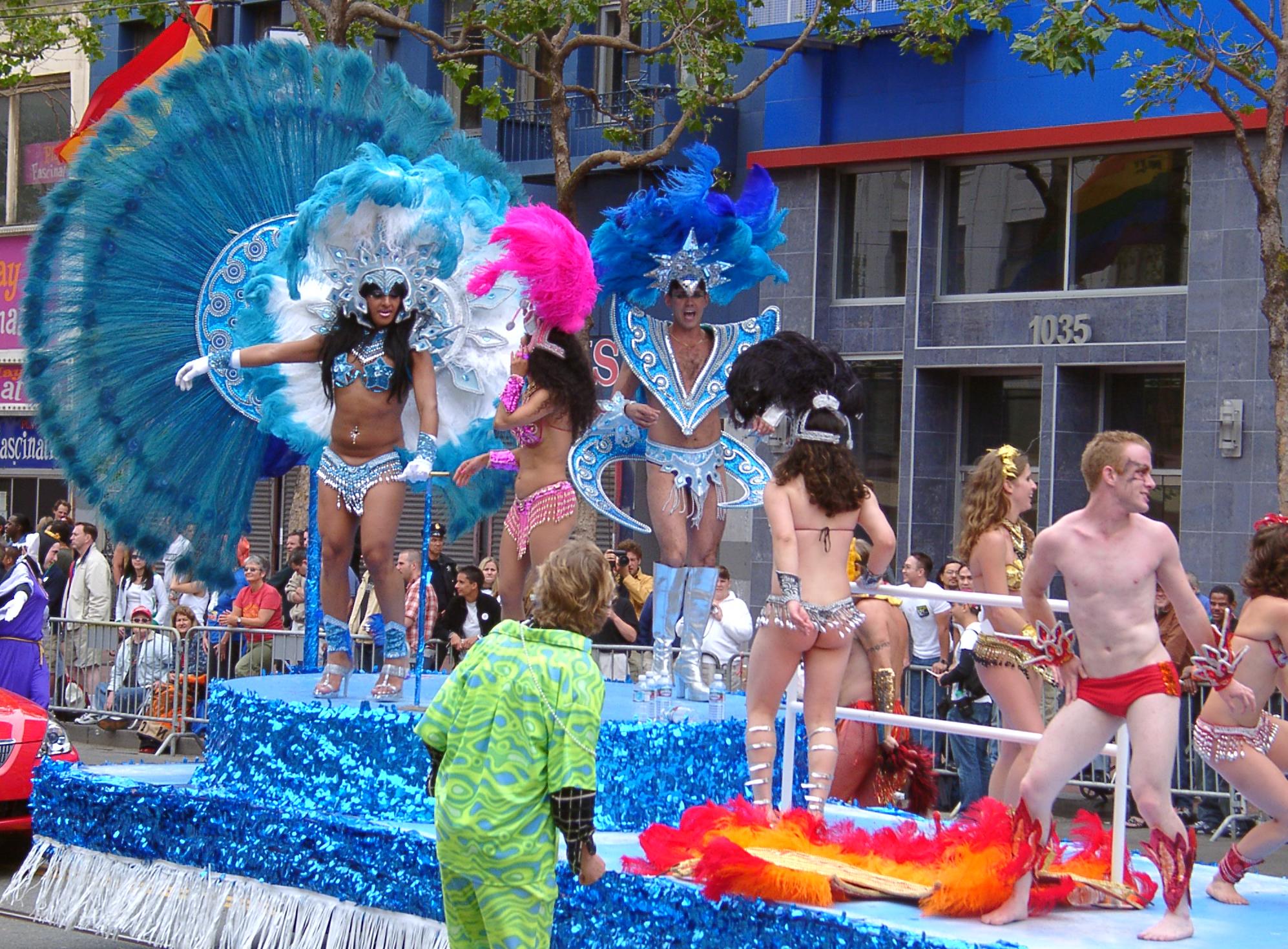 SF_Pride_Drag_Queens.jpg