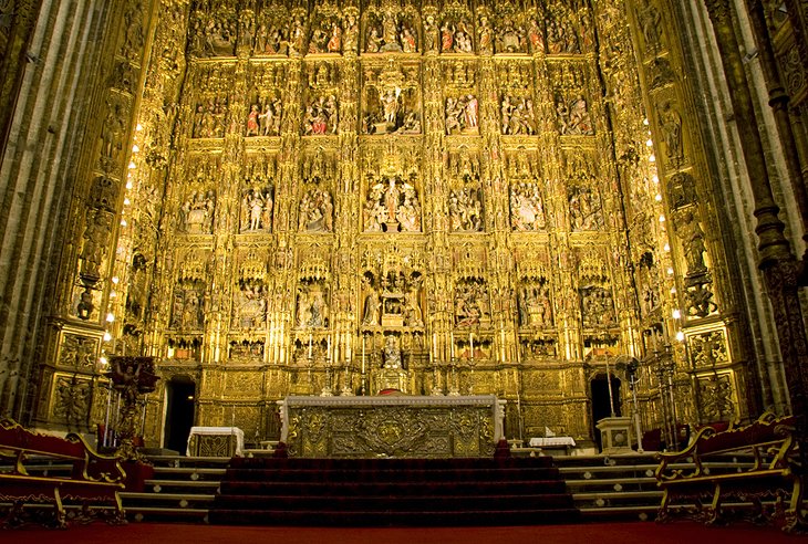 spain-seville-cathedral-capilla-mayor.jpg