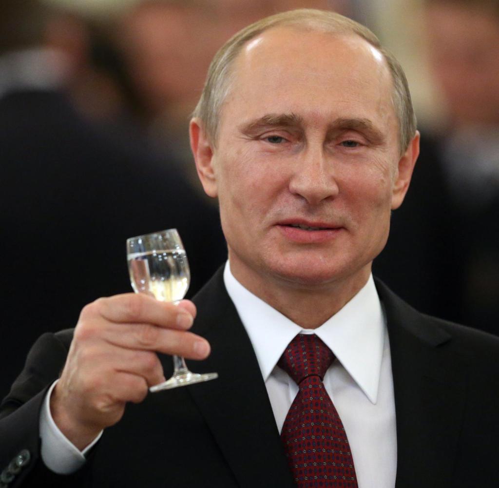 Russian-President-Vladimir-Putin-Attends-Reception-For-Military-Academy-Graduate.jpg
